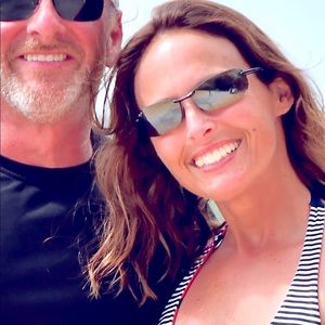 Meet your Posher, Posh